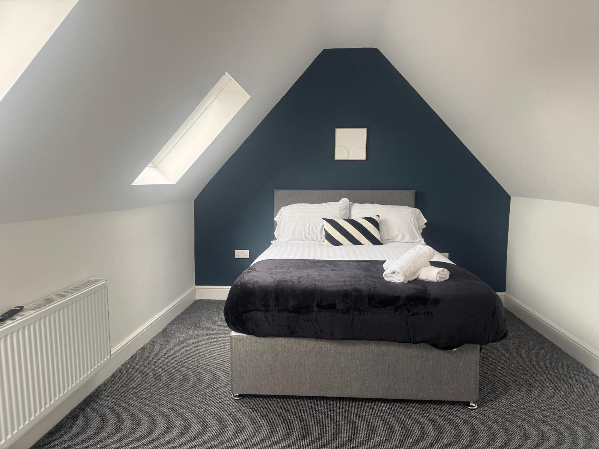 New Duplex Liverpool Apartment, Free On Street Parking, Tv To All Rooms, Sound System, Laundry Kültér fotó
